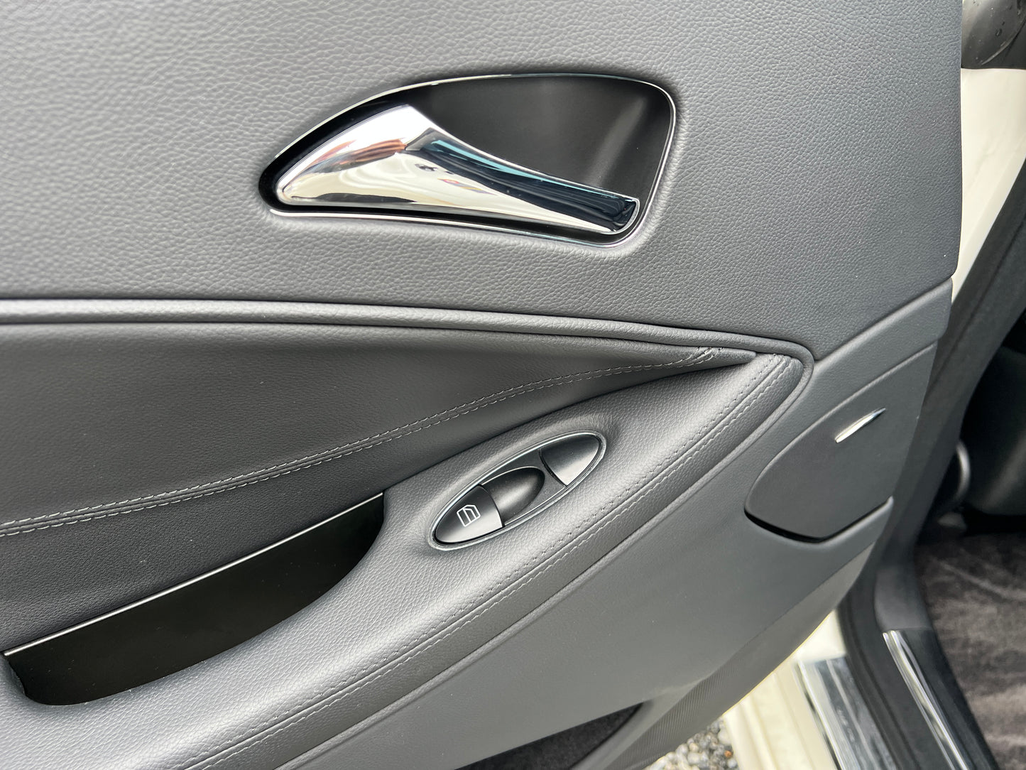 Mercedes Benz CLS500 AMG | C219 | 90.089 km | 387 PS | harman/kardon