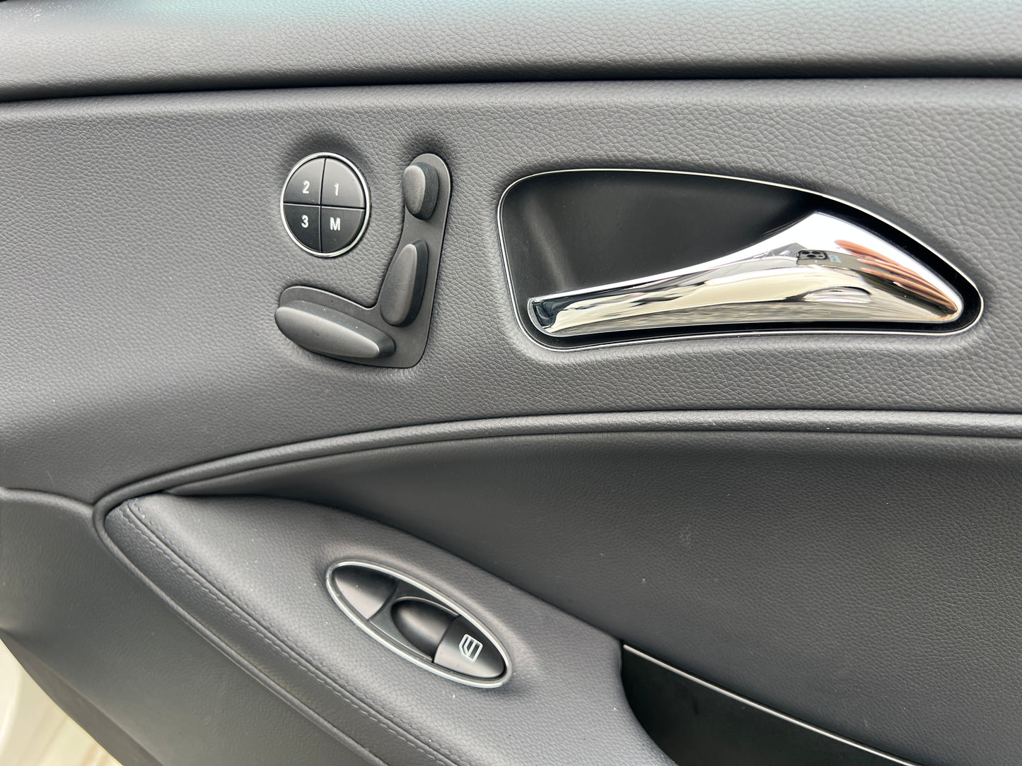 Mercedes Benz CLS500 AMG | C219 | 90.089 km | 387 PS | harman/kardon