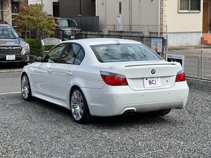 BMW 530i M-Package | E60 | 83,217 km | 258 hp | Sedan | Heated rear seats