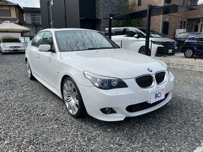 BMW 530i M-Package | E60 | 83,217 km | 258 hp | Sedan | Heated rear seats