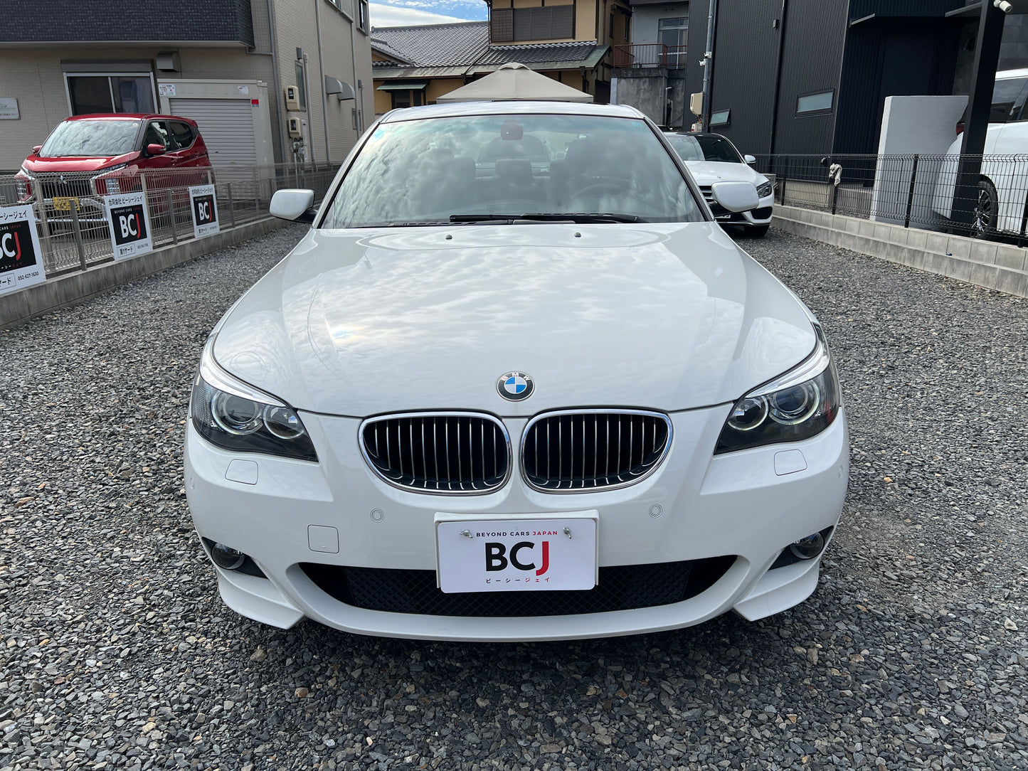 BMW 530i M-Package | E60 | 83,217 km | 258 hp | Sedan | Heated rear seats