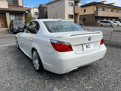 BMW 530i M-Package | E60 | 83,217 km | 258 hp | Sedan | Heated rear seats