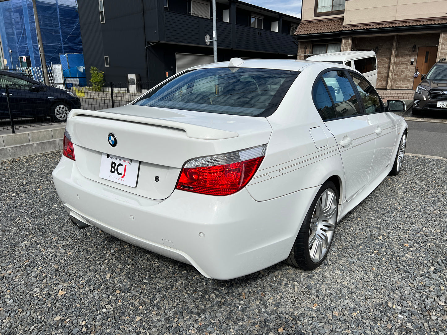 BMW 530i M-Package | E60 | 83,217 km | 258 hp | Sedan | Heated rear seats
