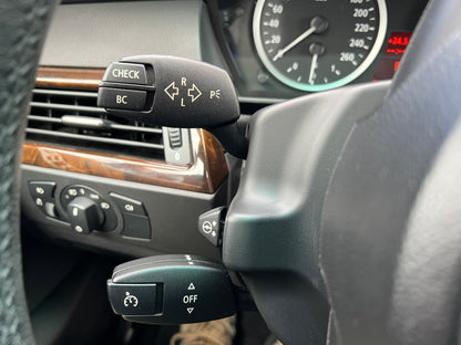BMW 530i M-Package | E60 | 83,217 km | 258 hp | Sedan | Heated rear seats