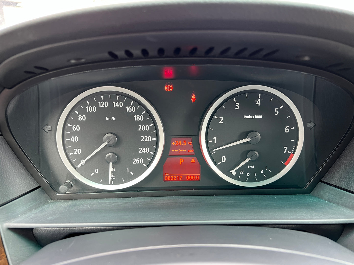 BMW 530i M-Package | E60 | 83,217 km | 258 hp | Sedan | Heated rear seats
