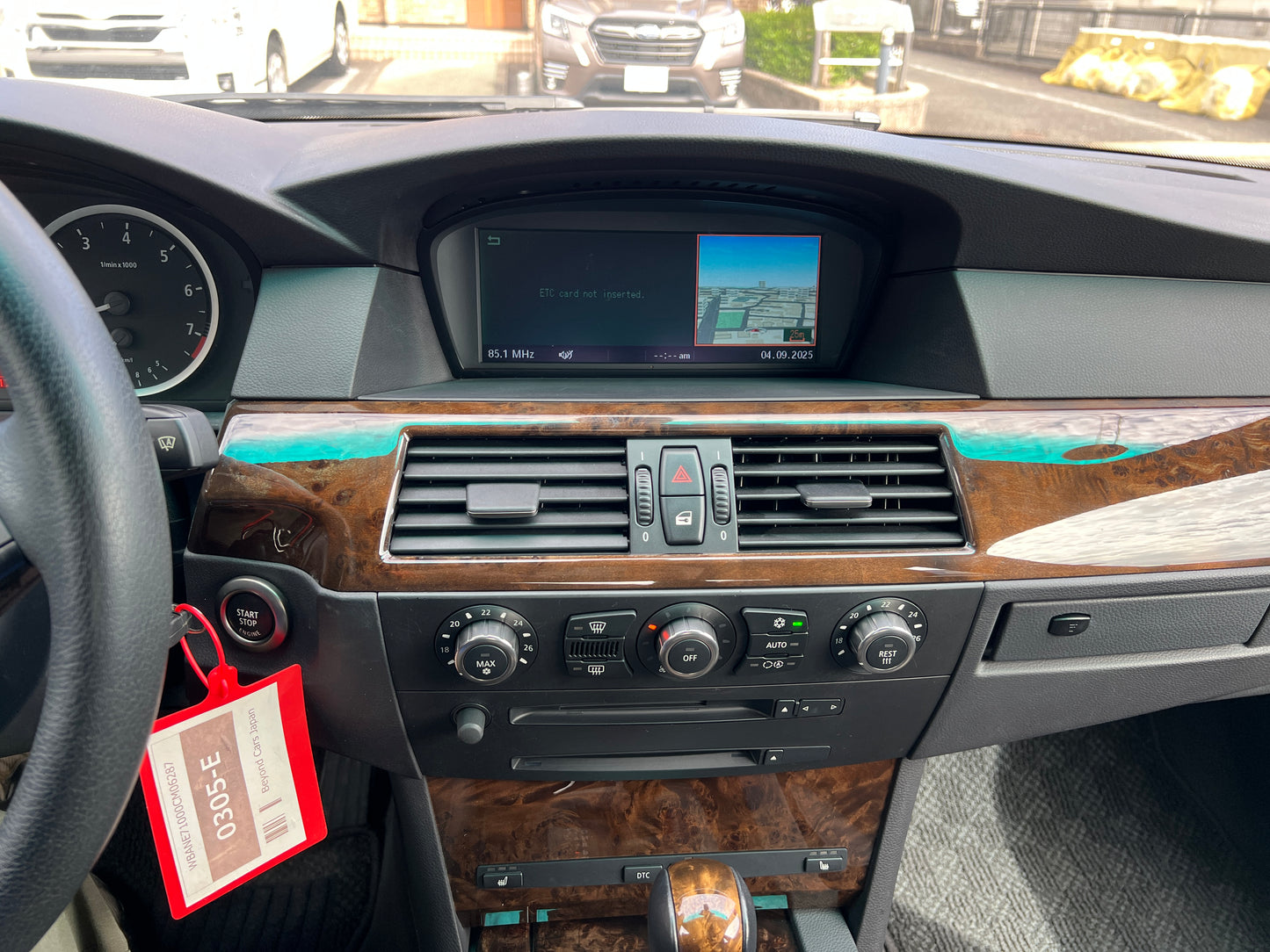BMW 530i M-Package | E60 | 83,217 km | 258 hp | Sedan | Heated rear seats