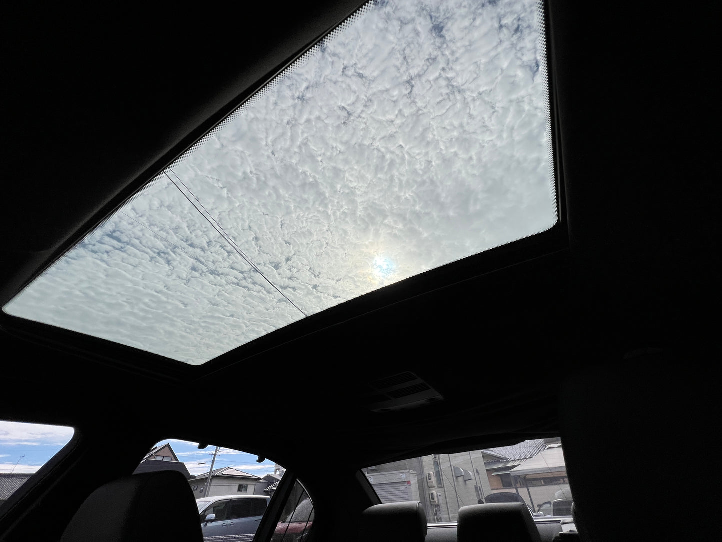 BMW 530i M-Package | E60 | 83,217 km | 258 hp | Sedan | Heated rear seats