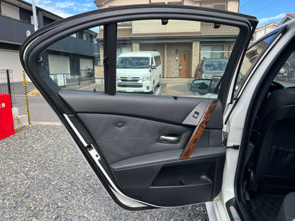 BMW 530i M-Package | E60 | 83,217 km | 258 hp | Sedan | Heated rear seats