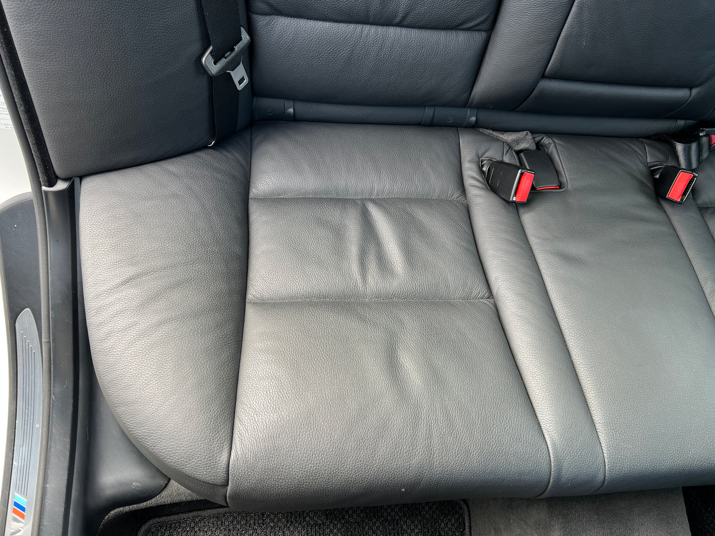 BMW 530i M-Package | E60 | 83,217 km | 258 hp | Sedan | Heated rear seats