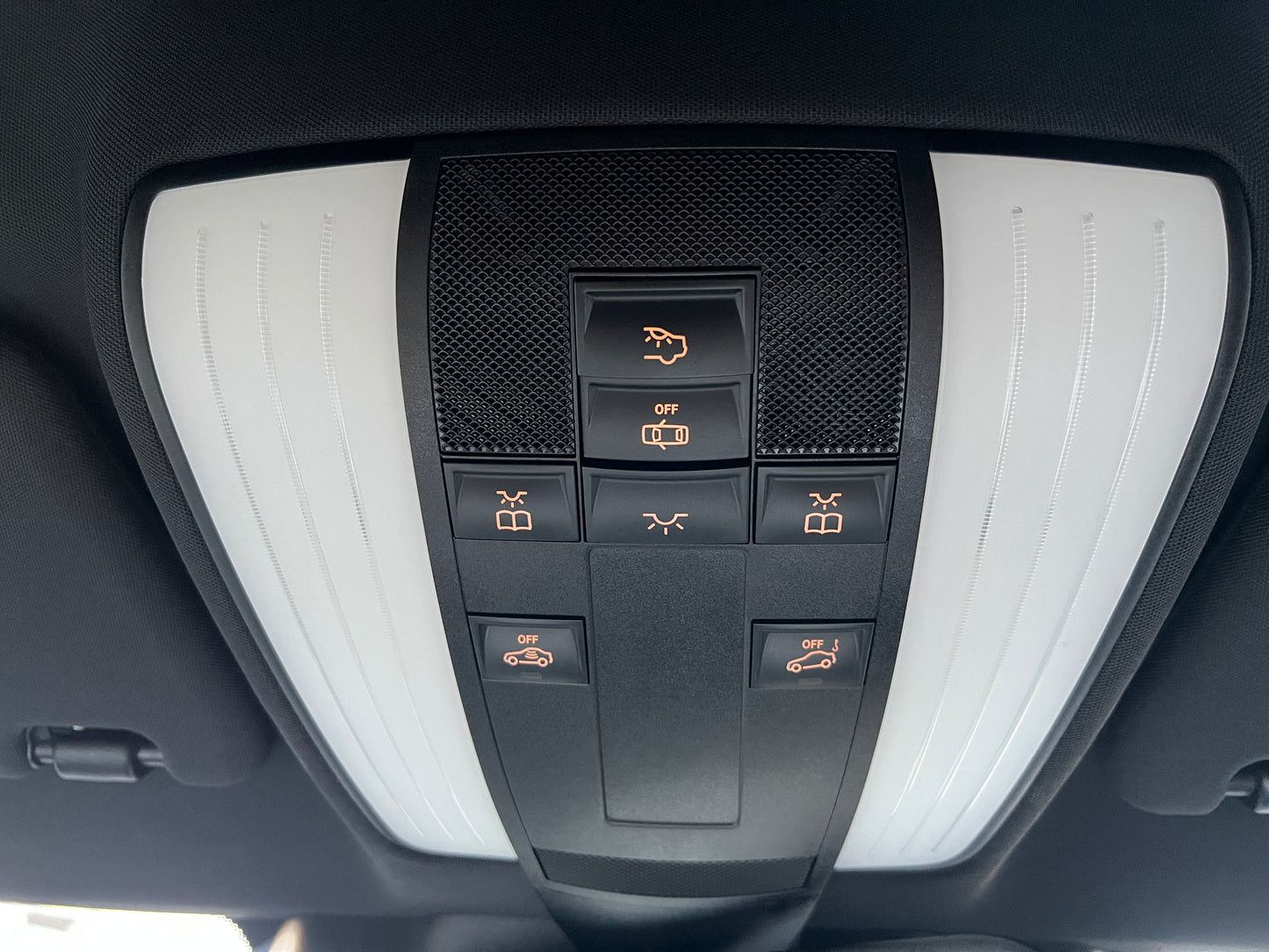 Mercedes Benz CLS400 AMG | C218 | 90.151 km | 333 PS | Sitzheizung hinten