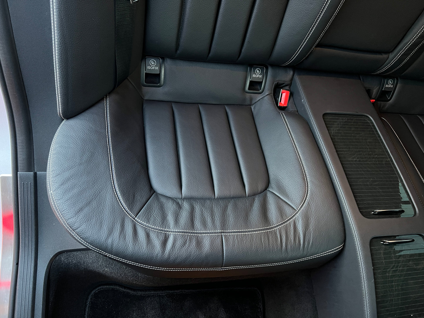 Mercedes Benz CLS400 AMG | C218 | 90.151 km | 333 PS | Sitzheizung hinten