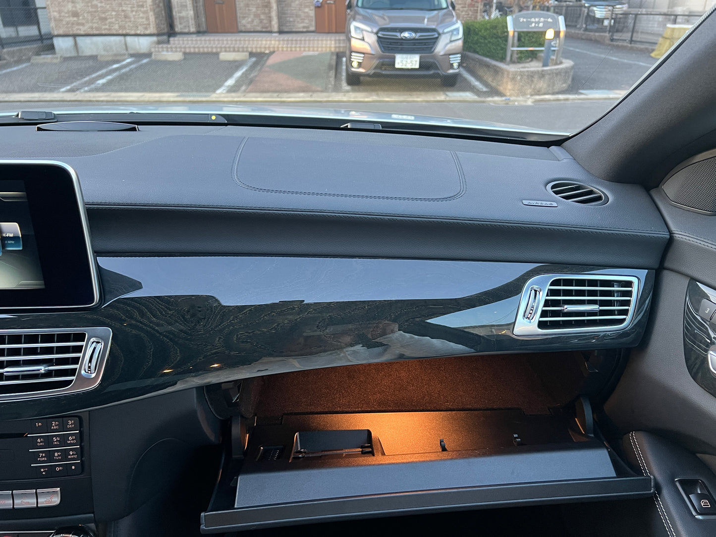 Mercedes Benz CLS400 AMG | C218 | 90.151 km | 333 PS | Sitzheizung hinten