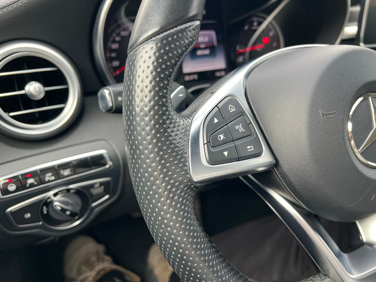 Mercedes Benz C200 AMG | W205 | 88.348 km | 184 PS | Head-Up