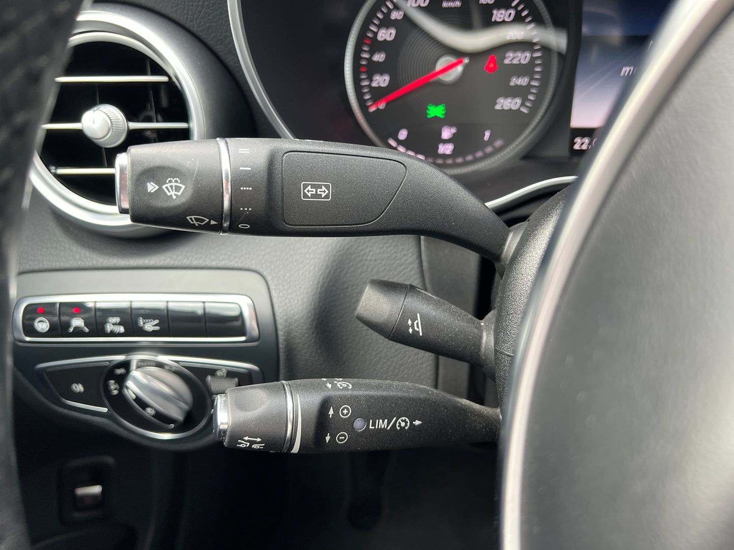 Mercedes Benz C200 AMG | W205 | 88.348 km | 184 PS | Head-Up