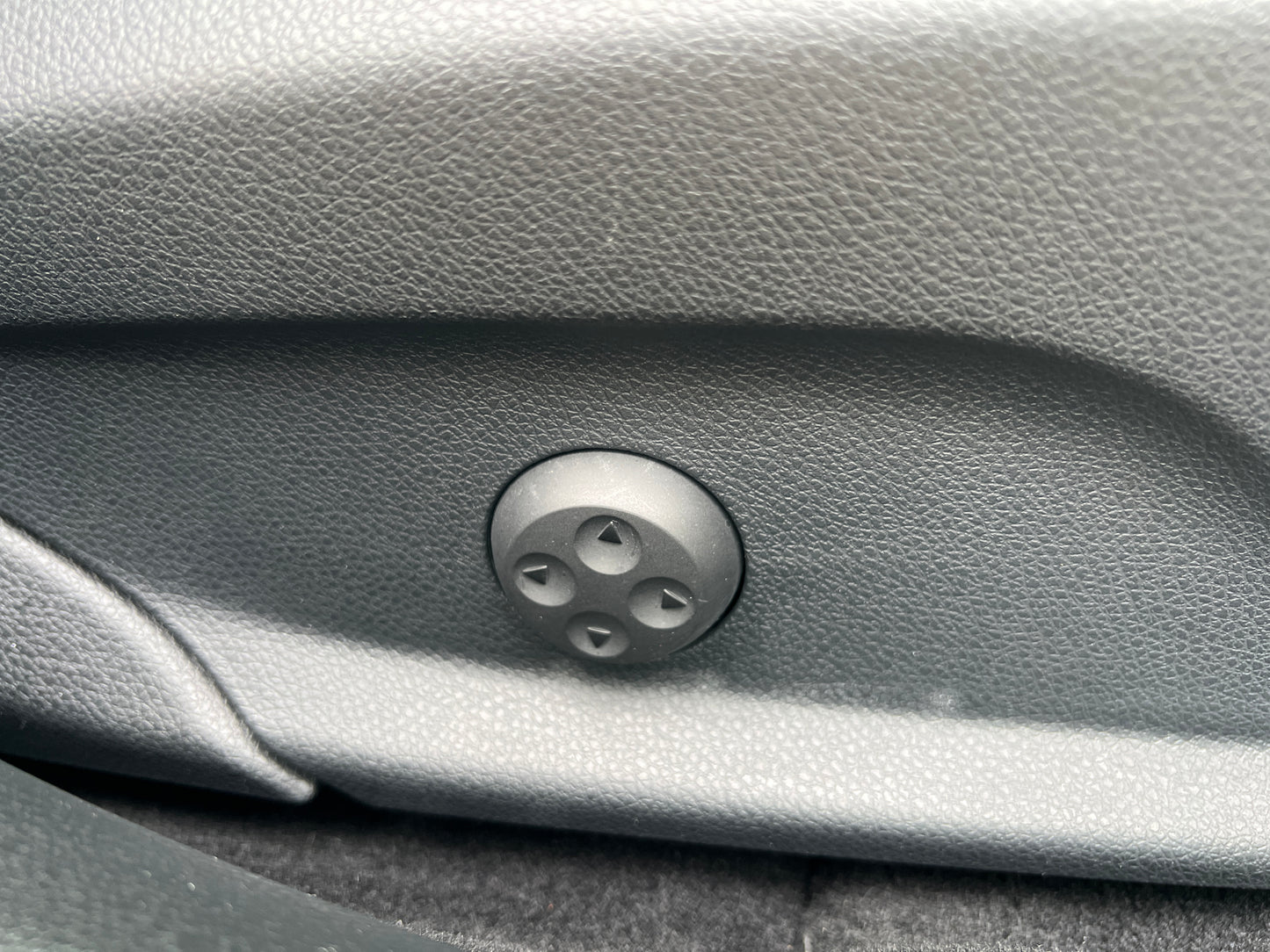 Mercedes Benz C200 AMG | W205 | 88.348 km | 184 PS | Head-Up