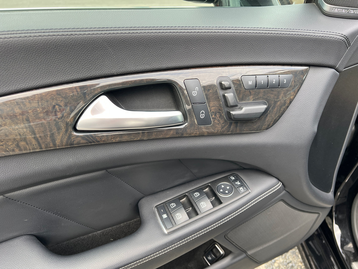 Mercedes Benz CLS500 AMG | C218 | 74.931 km | 408 PS | Coupé | Harman/Kardon