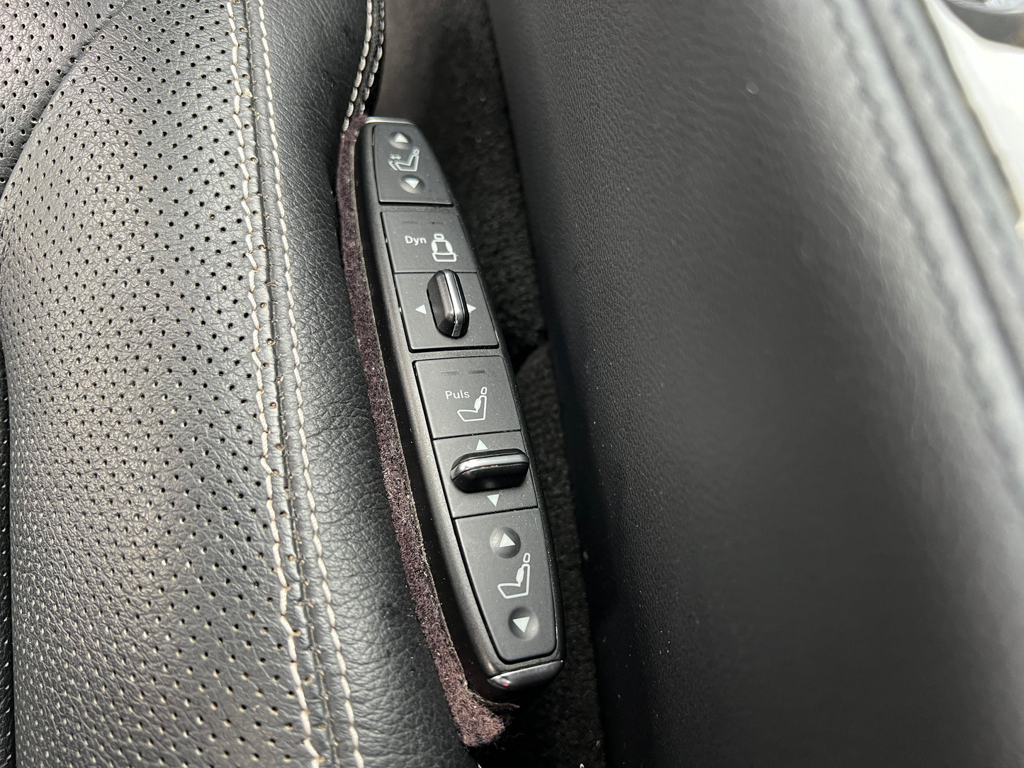 Mercedes Benz CLS500 AMG | C218 | 74.931 km | 408 PS | Coupé | Harman/Kardon