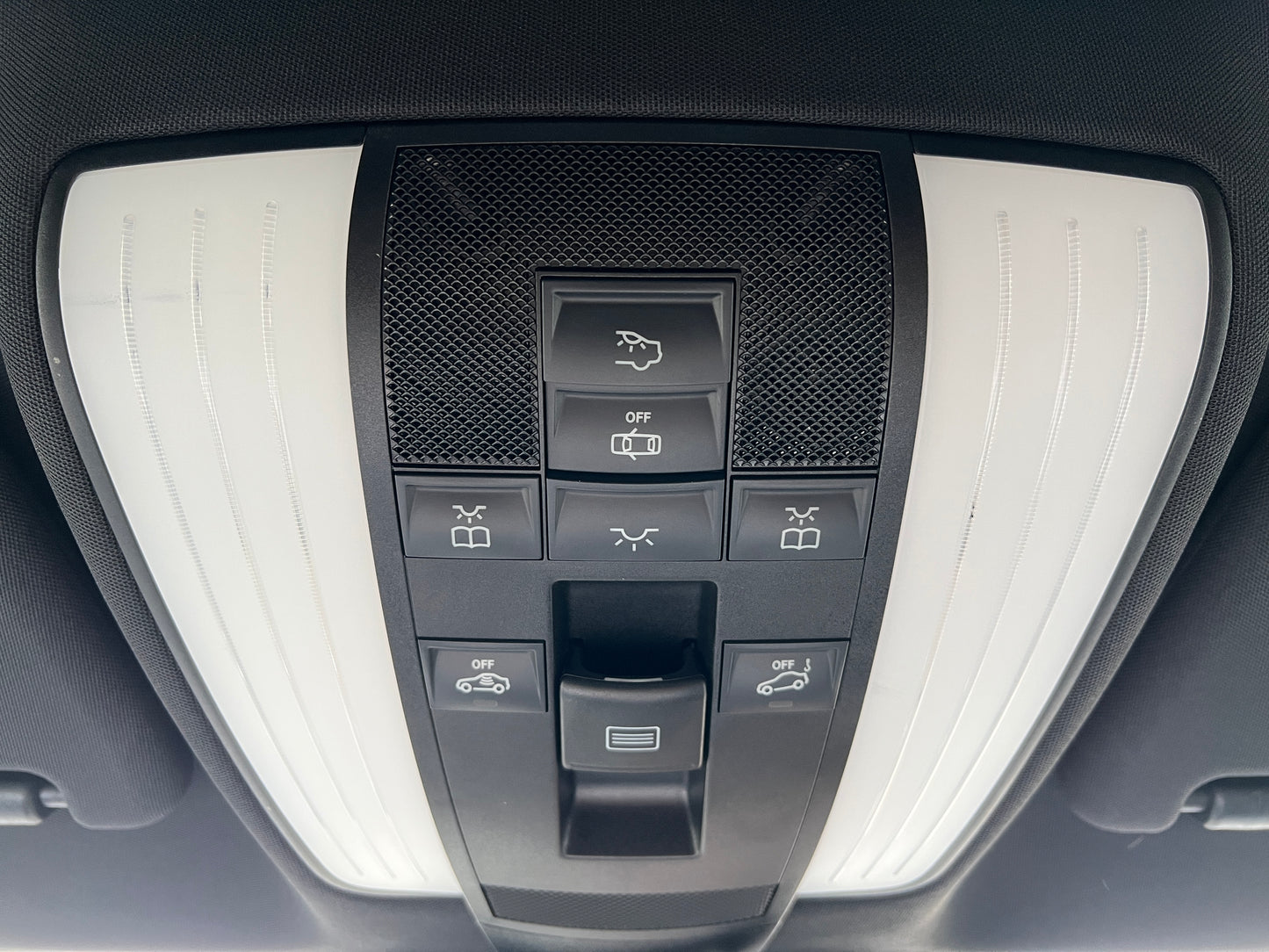 Mercedes Benz CLS500 AMG | C218 | 74.931 km | 408 PS | Coupé | Harman/Kardon