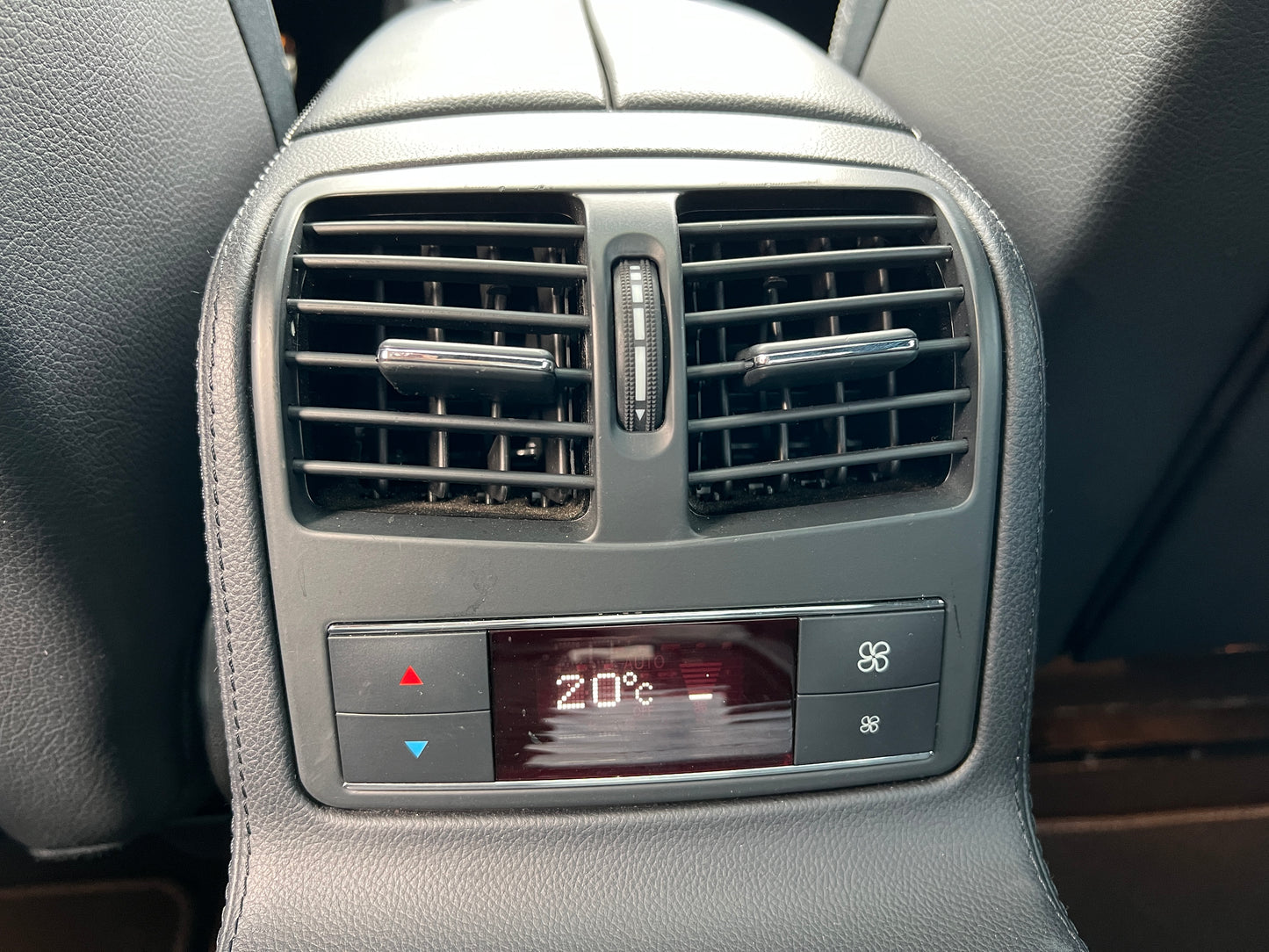 Mercedes Benz CLS500 AMG | C218 | 74.931 km | 408 PS | Coupé | Harman/Kardon