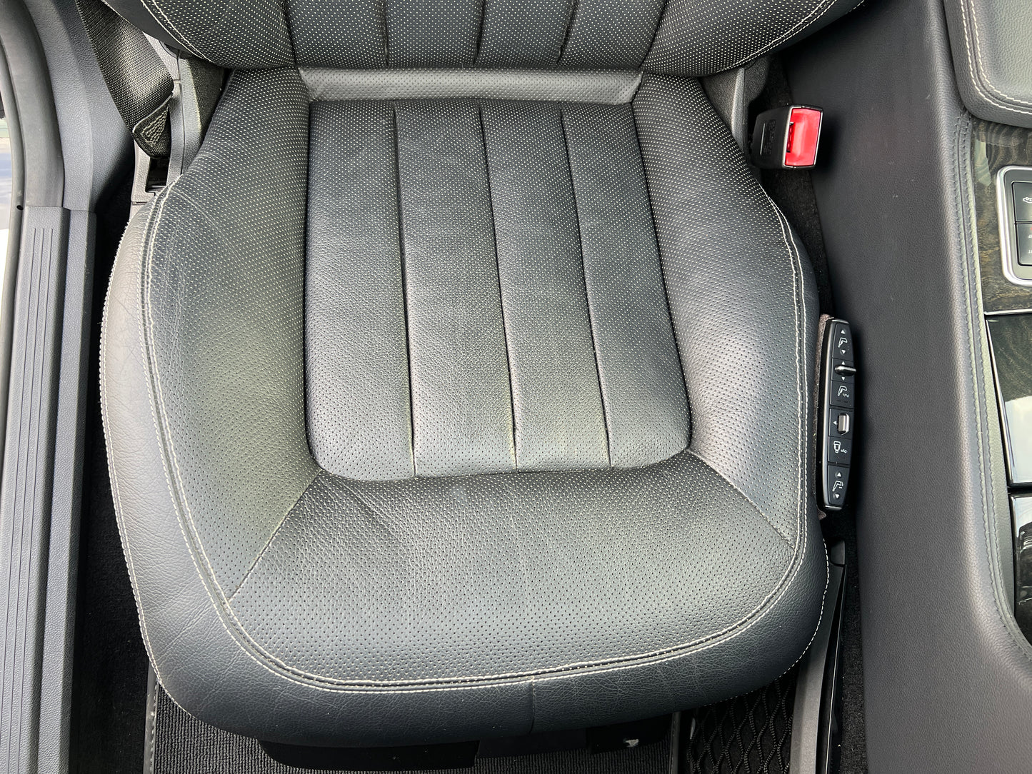 Mercedes Benz CLS500 AMG | C218 | 74.931 km | 408 PS | Coupé | Harman/Kardon