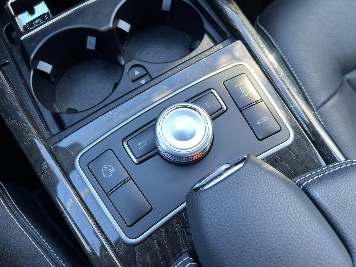 Mercedes Benz E500 AMG | W212 | 53.287 km | 408 PS | Harman/Kardon