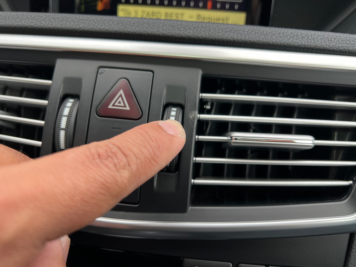 Mercedes Benz E500 AMG | W212 | 53.287 km | 408 PS | Harman/Kardon