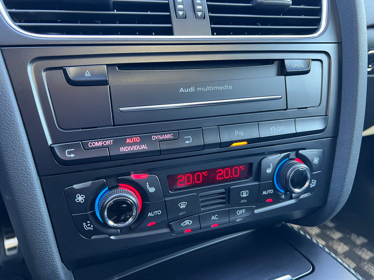 Audi RS5 quattro | 4,2L V8 FSI | 91.086 km | 450 PS | Sport | Coupé