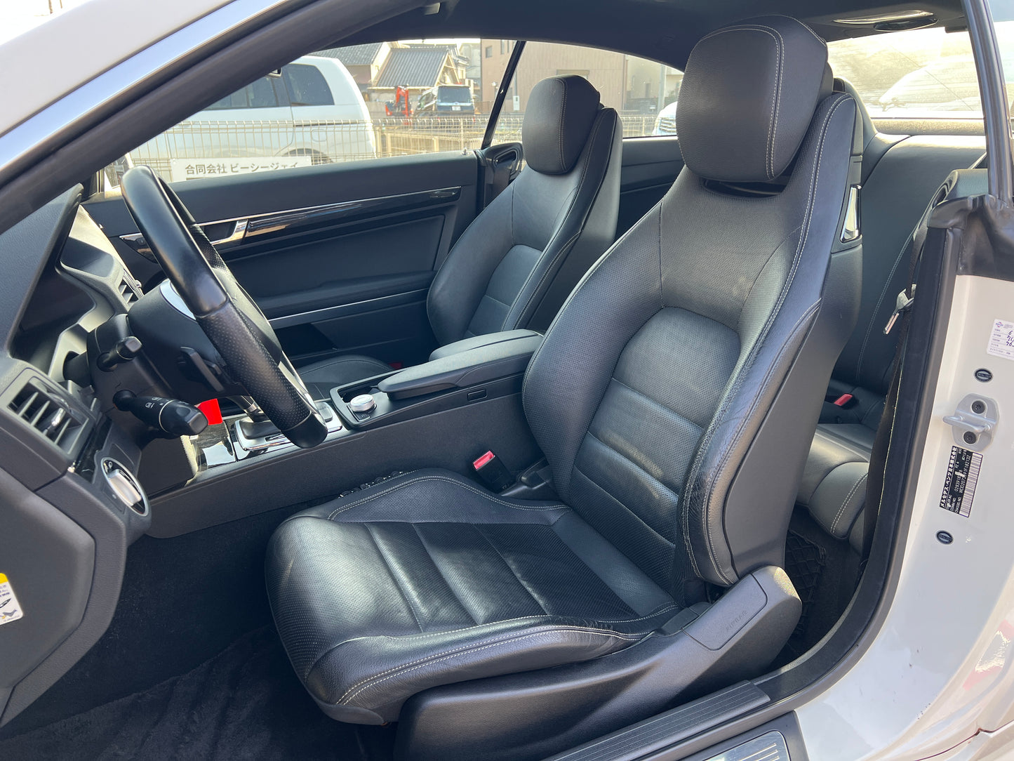 Mercedes Benz E350 AMG | C207 | 76.965 km | 306 PS | Rückfahrkamera | Coupé