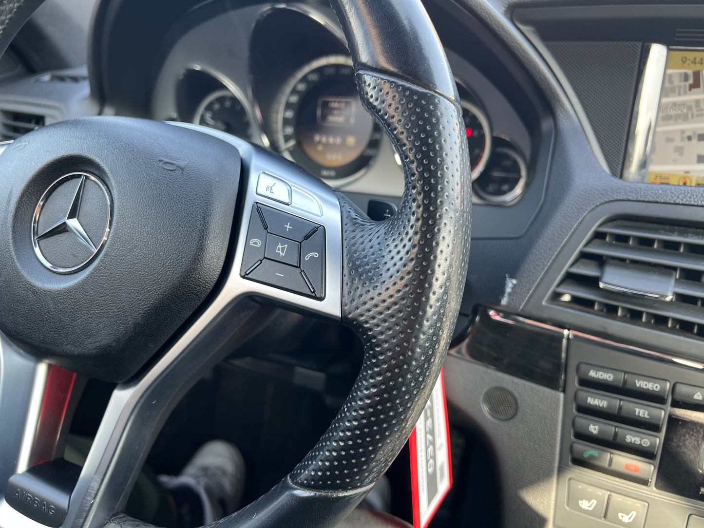 Mercedes Benz E350 AMG | C207 | 76.965 km | 306 PS | Rückfahrkamera | Coupé