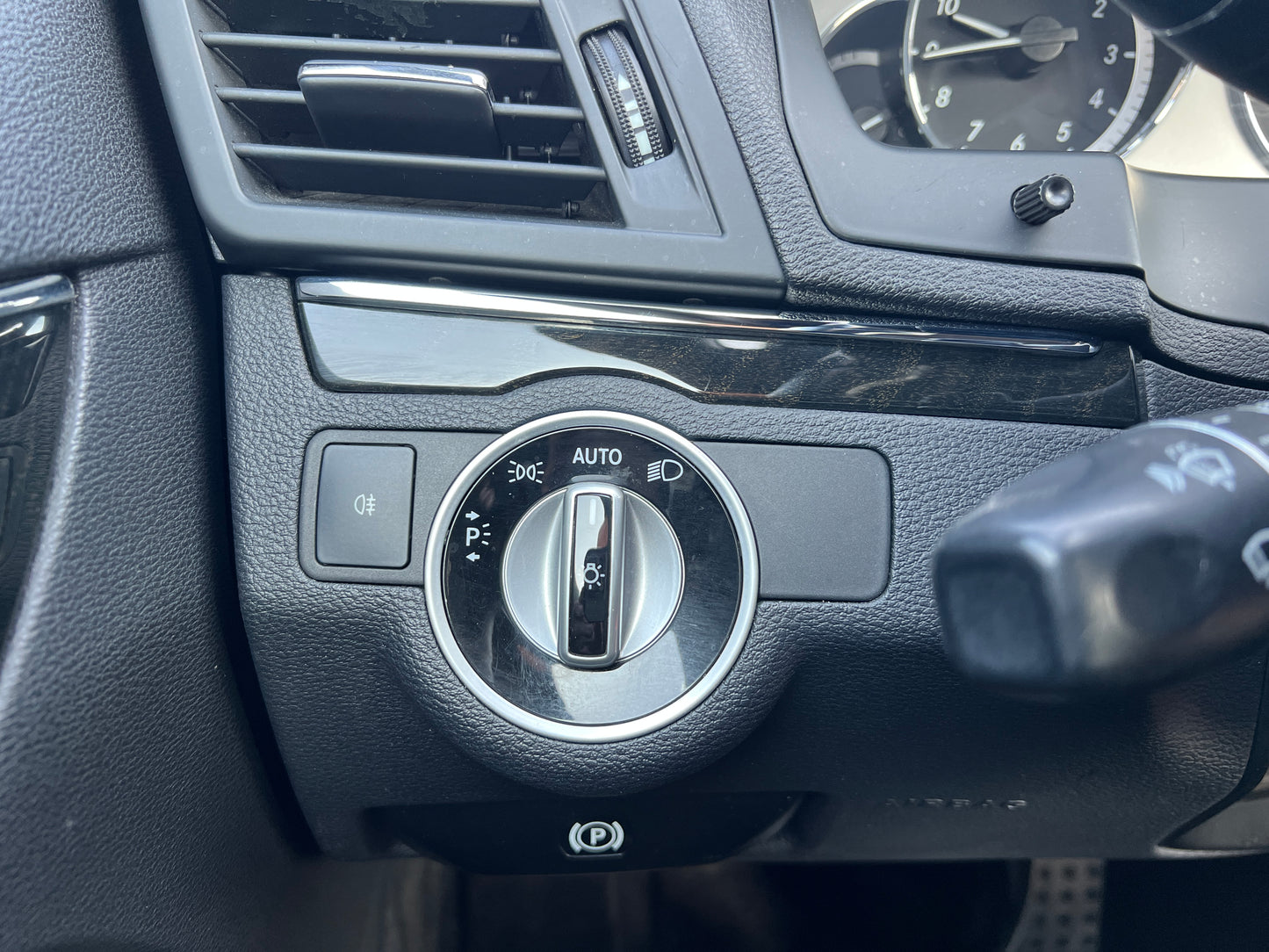 Mercedes Benz E350 AMG | C207 | 76.965 km | 306 PS | Rückfahrkamera | Coupé