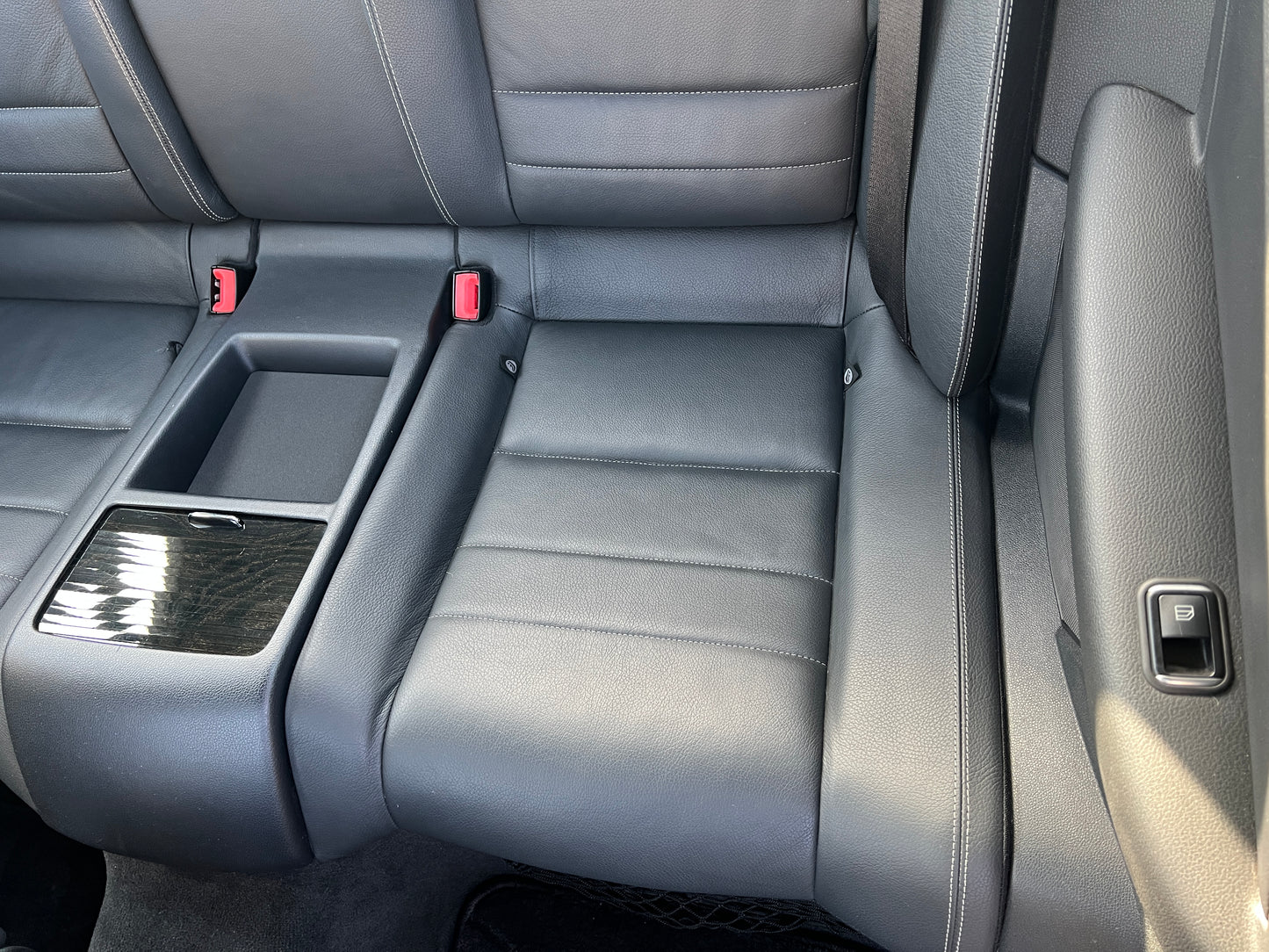 Mercedes Benz E350 AMG | C207 | 76.965 km | 306 PS | Rückfahrkamera | Coupé