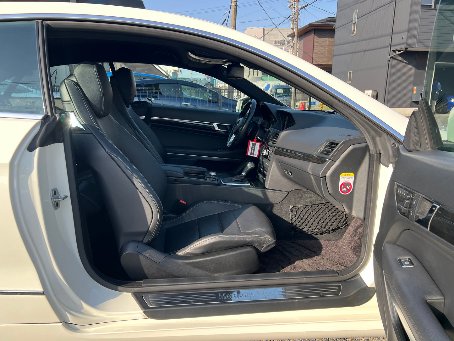 Mercedes Benz E350 AMG | C207 | 76.965 km | 306 PS | Rückfahrkamera | Coupé