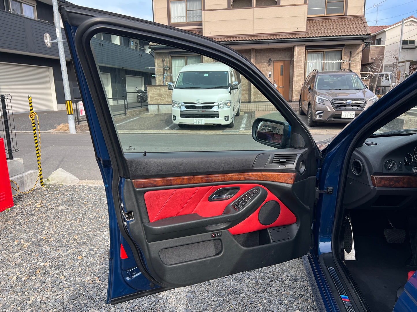 BMW 530i M-Package | E39 | 52,870 km | 231 hp | Sunroof