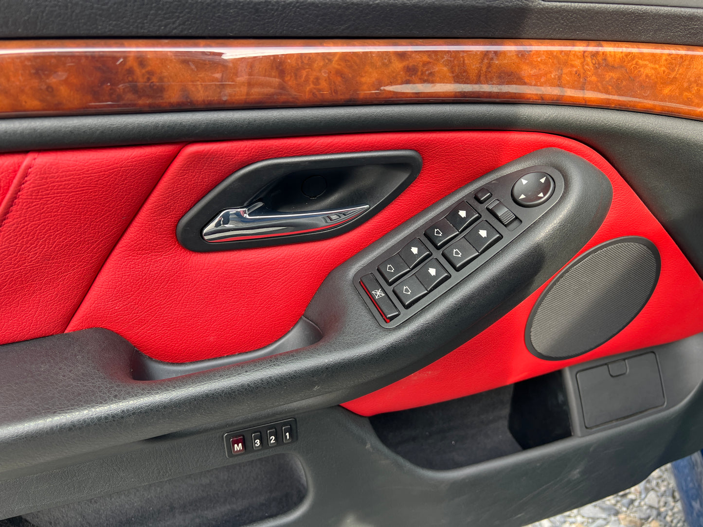 BMW 530i M-Package | E39 | 52,870 km | 231 hp | Sunroof