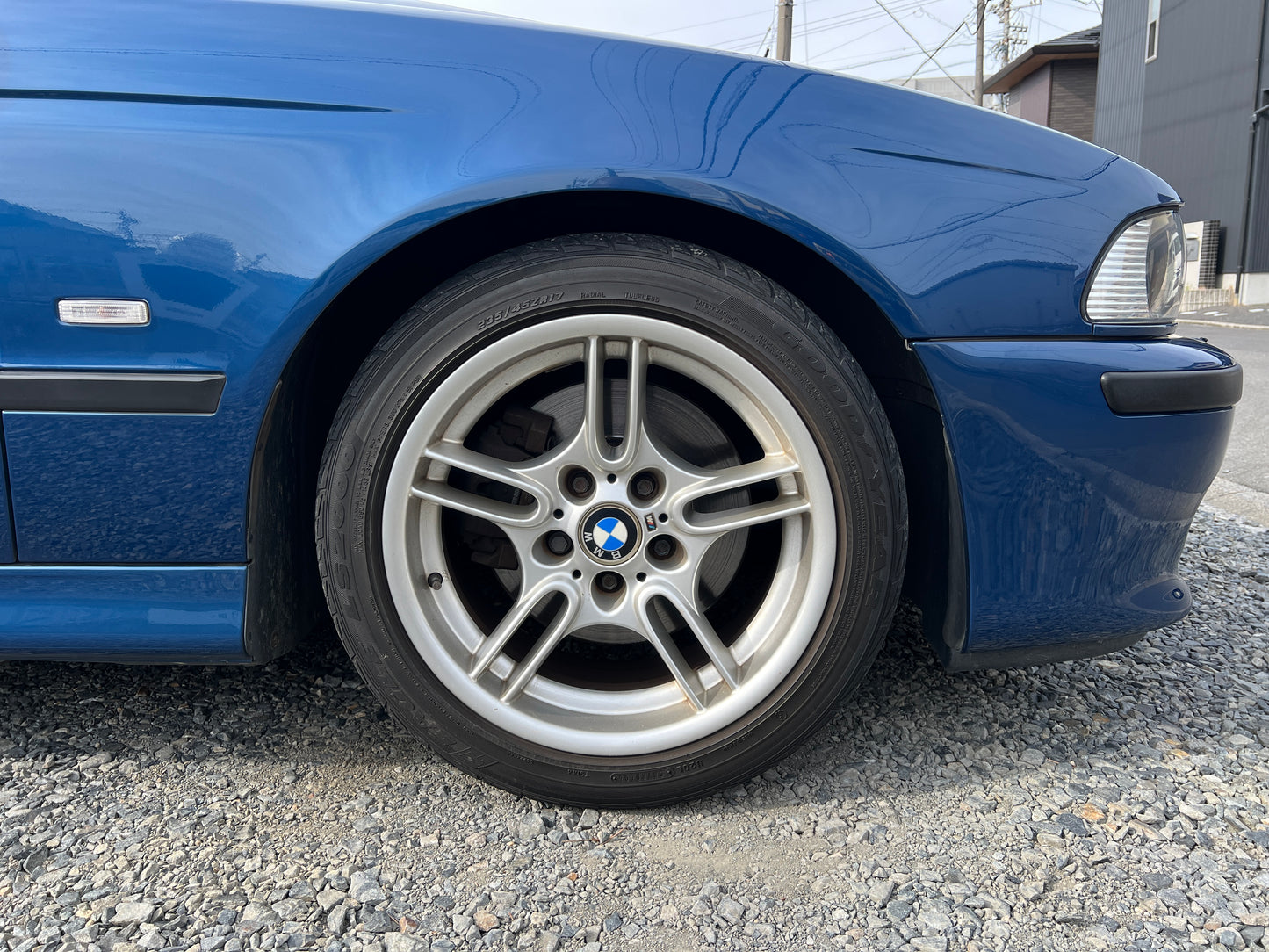 BMW 530i M-Package | E39 | 52,870 km | 231 hp | Sunroof