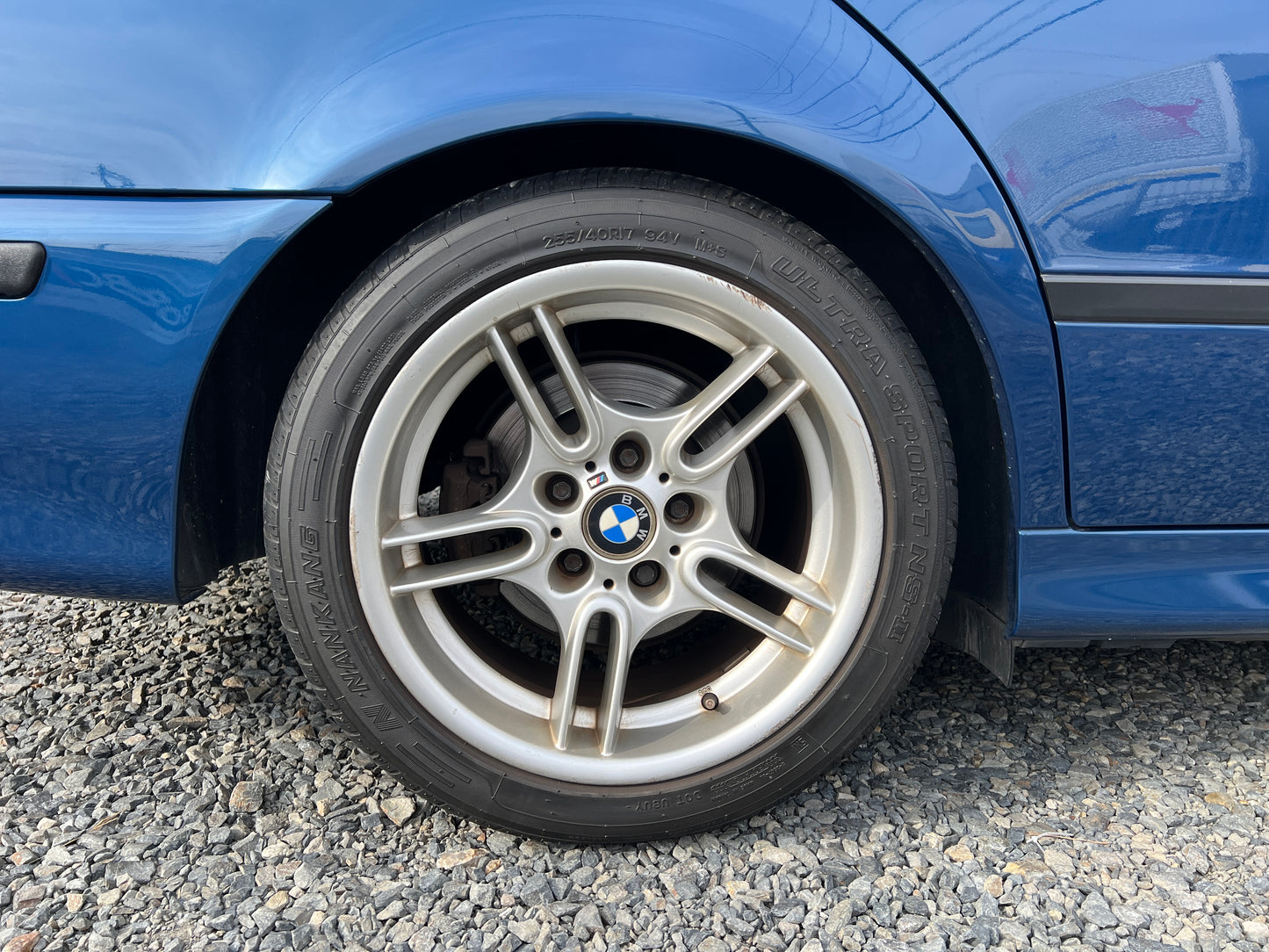 BMW 530i M-Package | E39 | 52,870 km | 231 hp | Sunroof