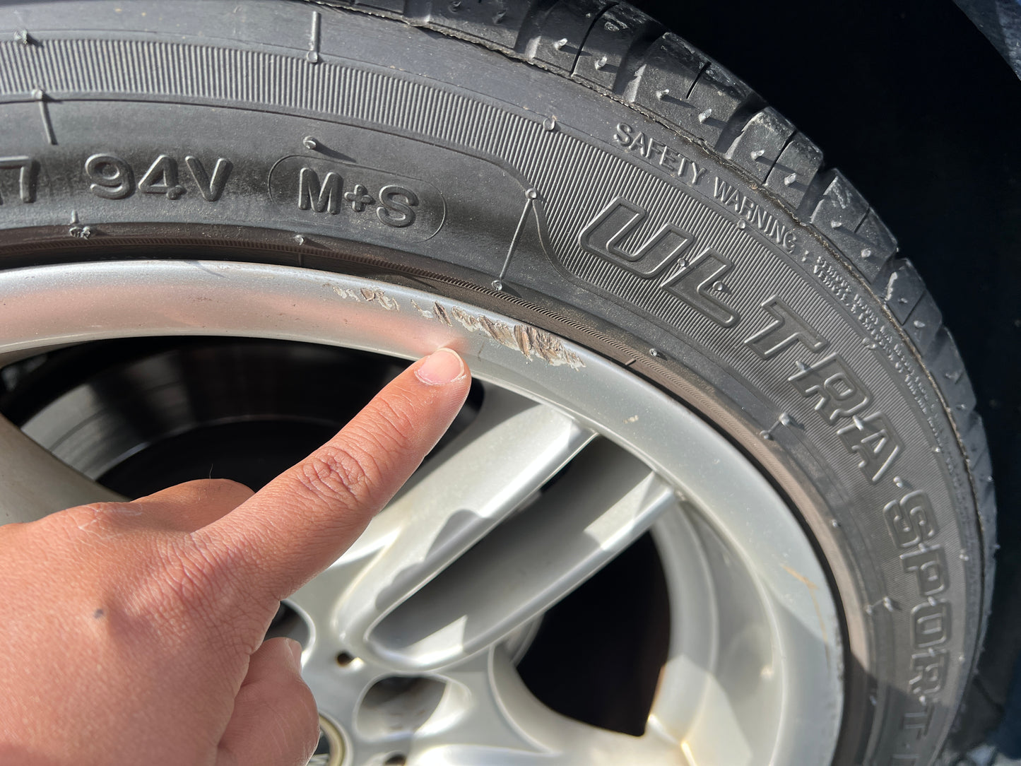 BMW 530i M-Package | E39 | 52,870 km | 231 hp | Sunroof