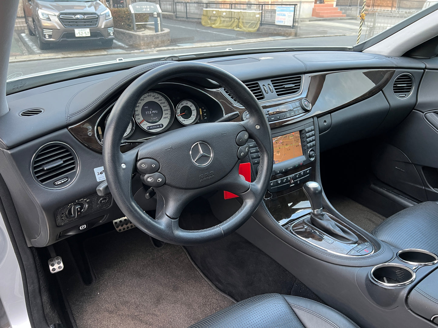 Mercedes Benz CLS55 AMG | C219 | 98.356 km | 476 PS | Schiebedach | Coupé