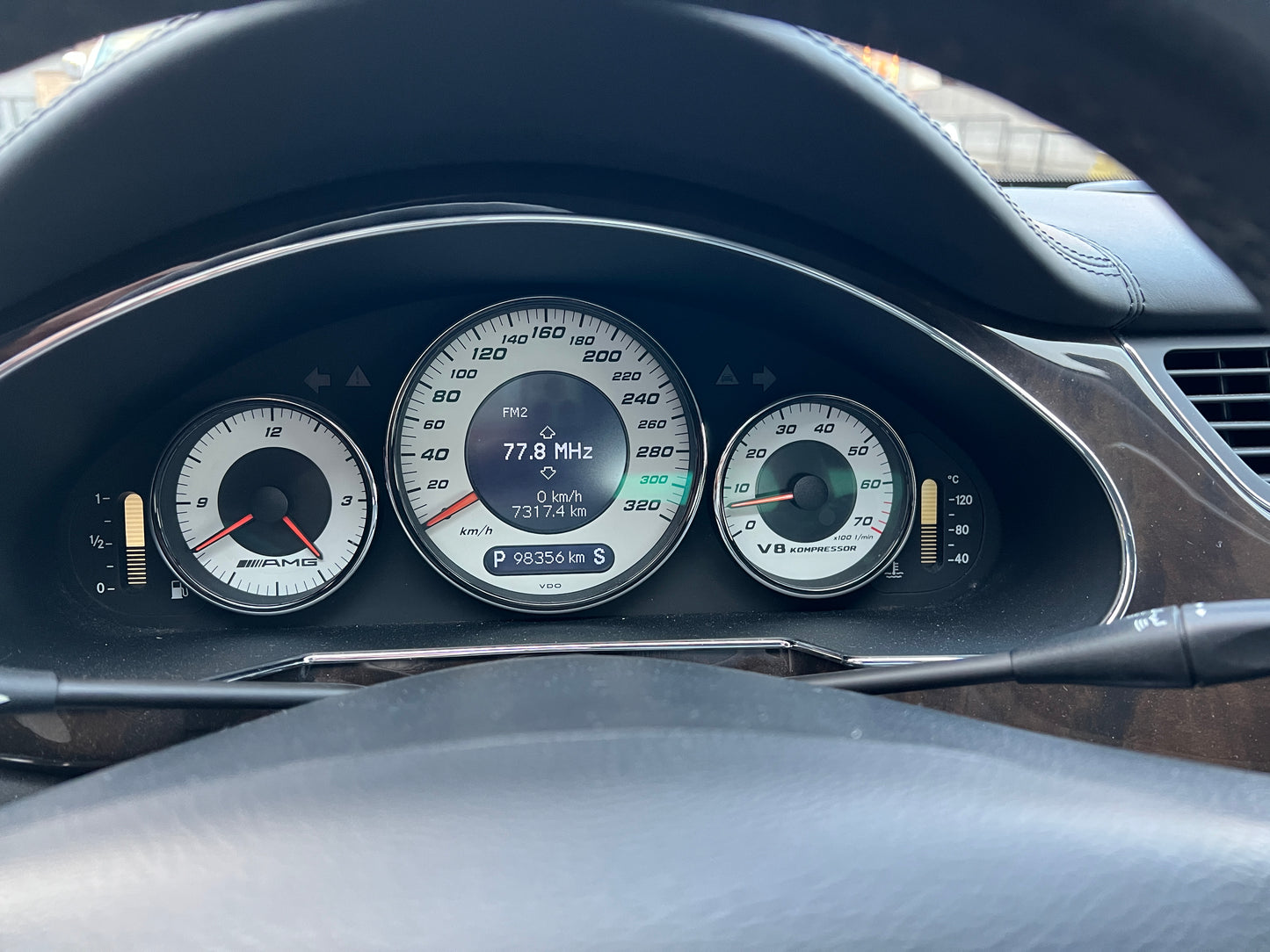 Mercedes Benz CLS55 AMG | C219 | 98.356 km | 476 PS | Schiebedach | Coupé