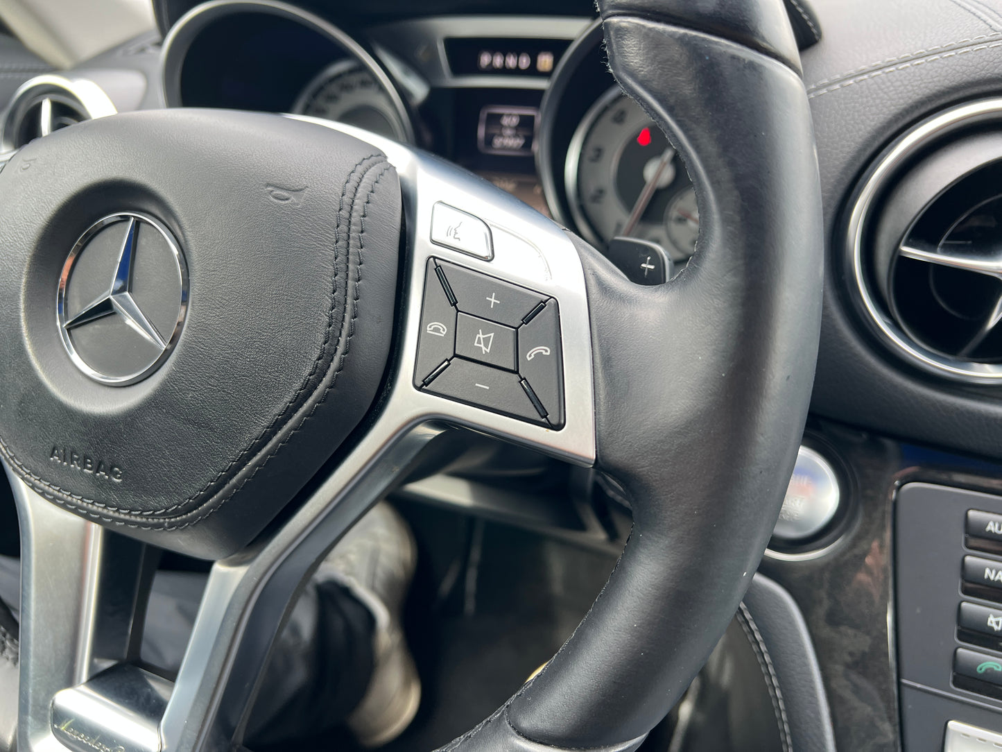 Mercedes Benz SL500 | R231 | 57.993 km | 435 PS | Rückfahrkamera | Roadster