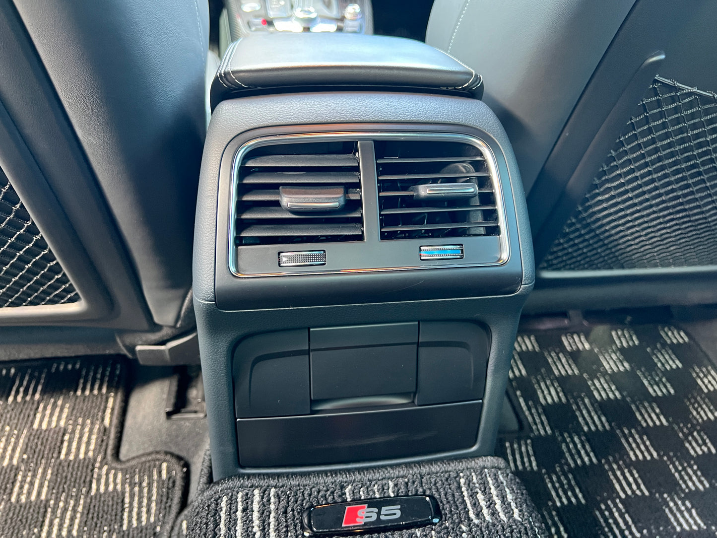 Audi S5 Sportback quattro | 3,0L V6 TFSI | 82.277 km | 333 PS | Limousine