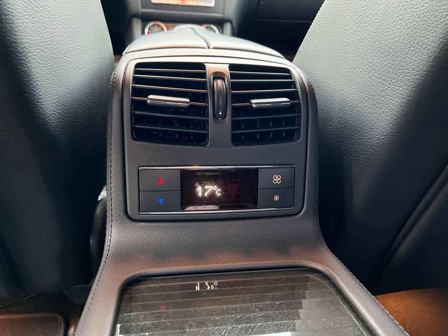 Mercedes Benz CLS350 AMG | C218 | 94.550 km | 306 PS | Rückfahrkamera | Coupé