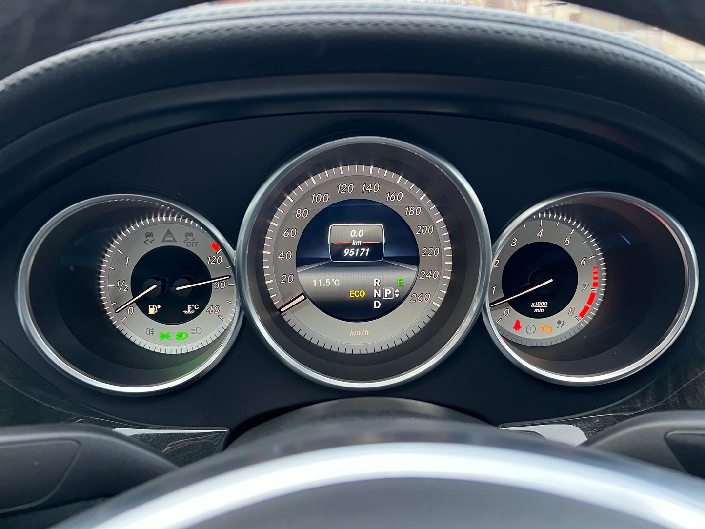 Mercedes Benz CLS350 AMG | C218 | 94.550 km | 306 PS | Rückfahrkamera | Coupé