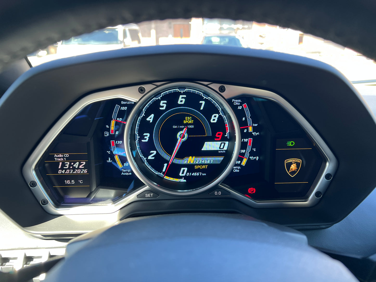 Lamborghini Aventador | LP700-4 | 14,667 km | 700 PS | Carbonfaser-Monocoque