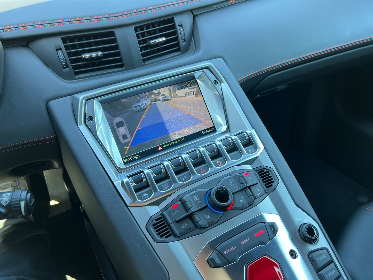 Lamborghini Aventador | LP700-4 | 14,667 km | 700 PS | Carbonfaser-Monocoque
