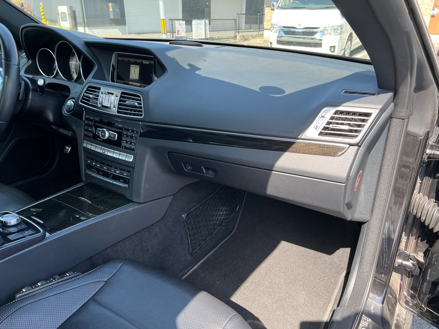 Mercedes Benz E400 AMG | C207 | 85.600 km | 333 PS | 360 Grad Kamera | Coupé