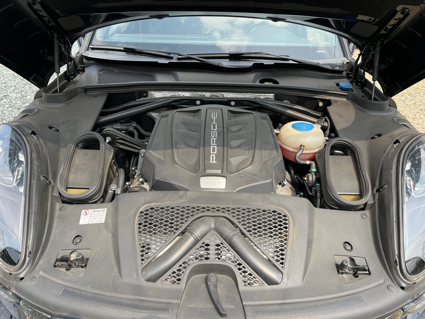 Porsche Macan GTS | 95B | 75.336 km | 360 PS | Sport Chrono | SUV