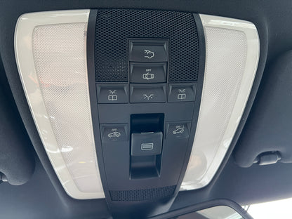 Mercedes Benz E400 AMG | C207 | 85.608 km | 333 PS | 360 Grad Kamera | Coupé