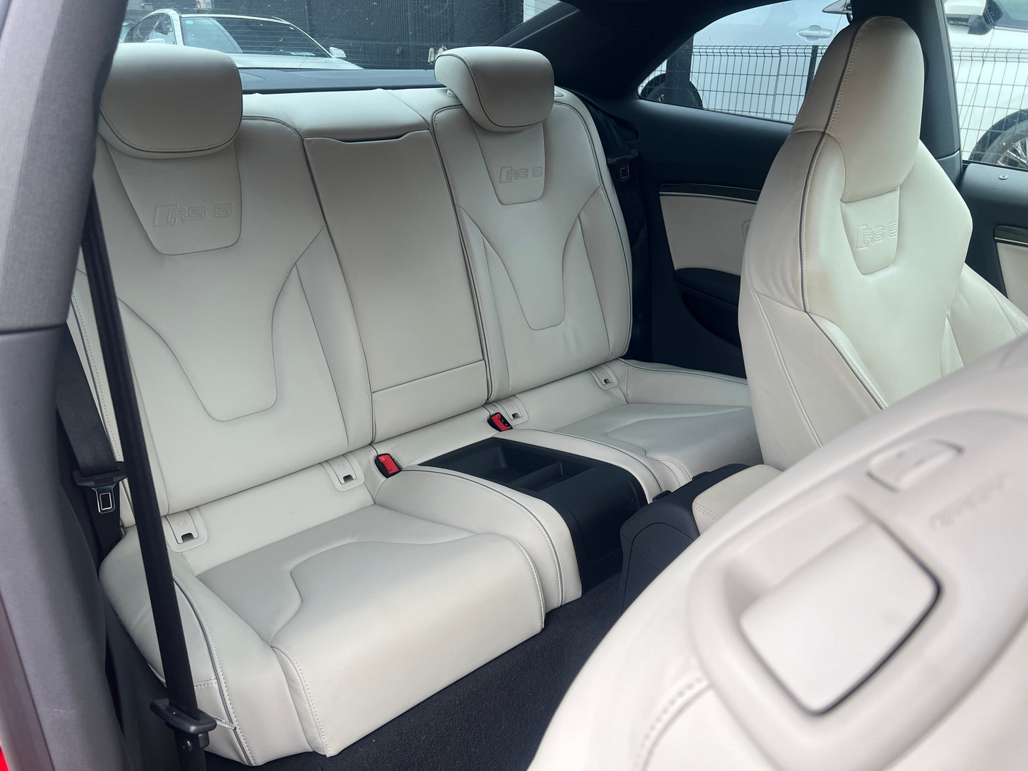 Audi RS5 quattro | 4,2 L V8 FSI | 15.341 km | 450 PS | Coupé