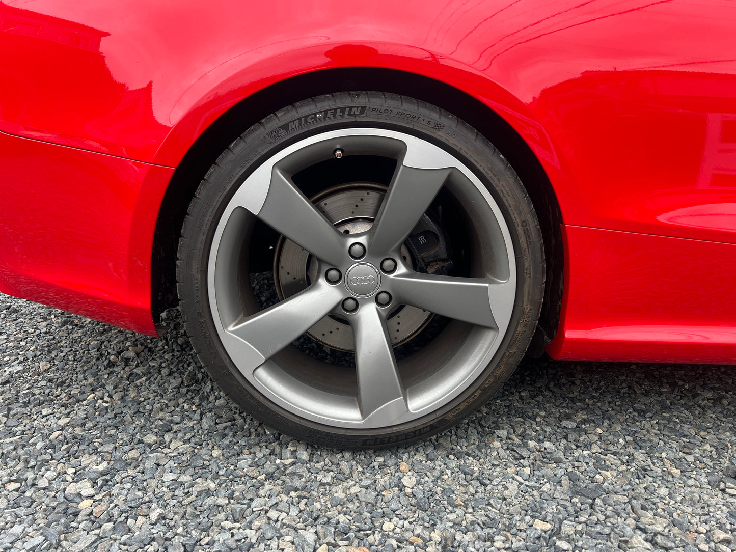 Audi RS5 quattro | 4,2 L V8 FSI | 15.341 km | 450 PS | Coupé